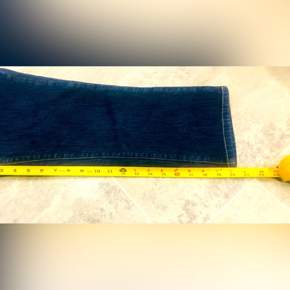 ❤️🔥NY & COMPANY❤️🔥Perfect and Beautiful Jeans❤️🔥Measurements in Pics❤️🔥 - Picture 7 of 13